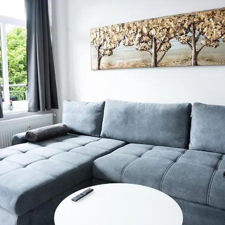 Wunderschoene Inmitten Der Altstadt * Шверін